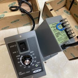 US-5I120A-C điều tốc motor